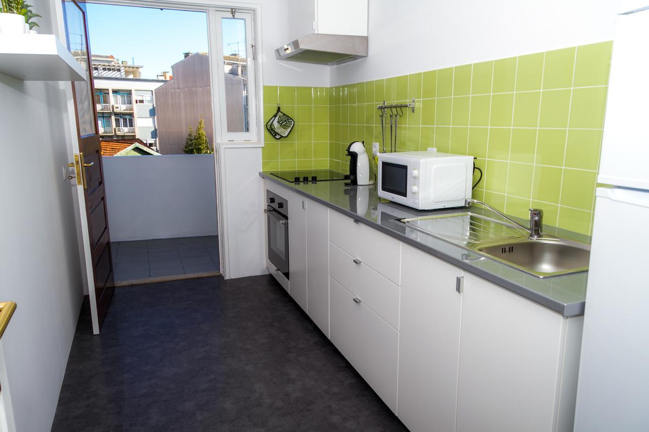 Liiiving In Porto | Downtown Delight Apartments Room photo